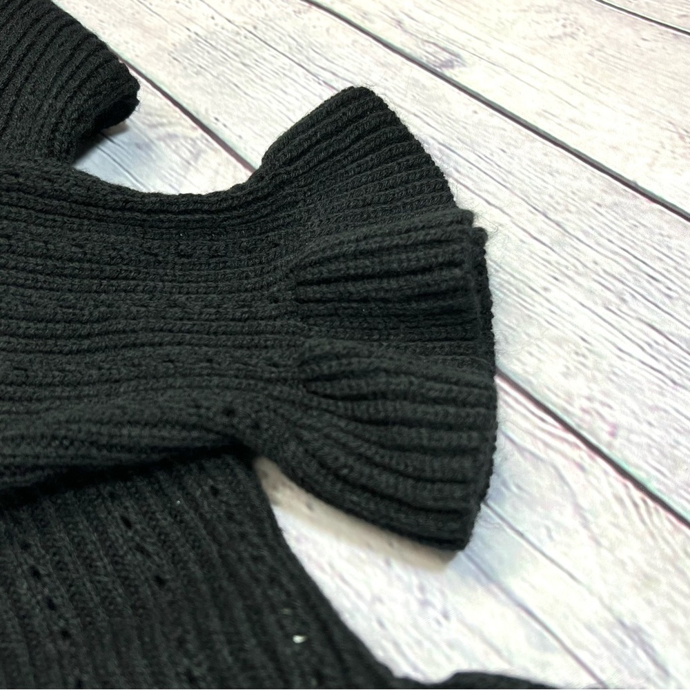 🔥FINAL PRICE🔥SHEIN Ruffled Cuff & Bottom, Button Front Long Sleeve Cardigan - Picture 4 of 7